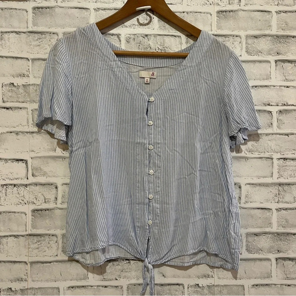 Women’s SO blue/white striped v-neck short sleeve tie waist top Medium - Picture 1 of 4